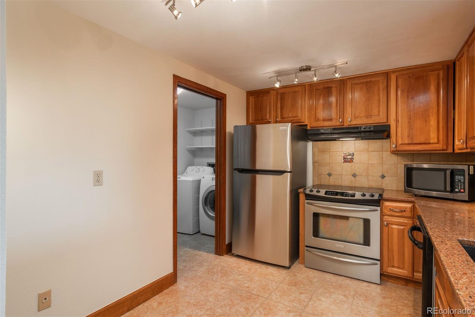 800 N Pearl Street Unit: 702