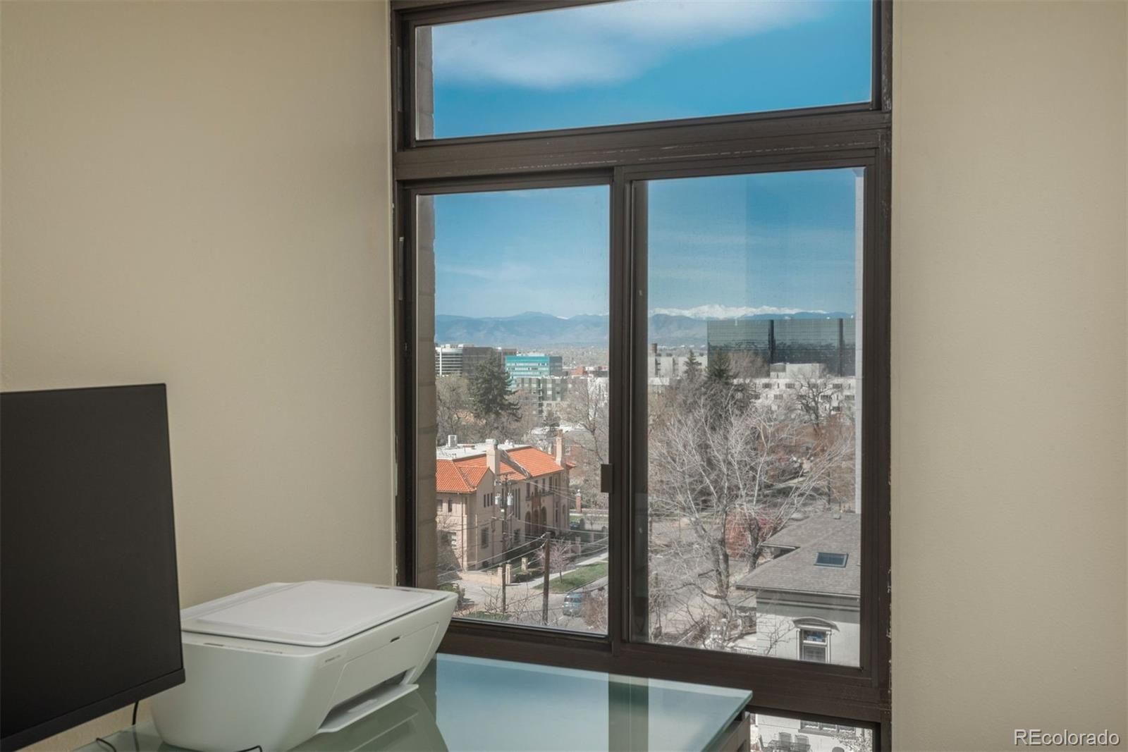 800 N Pearl Street Unit: 702