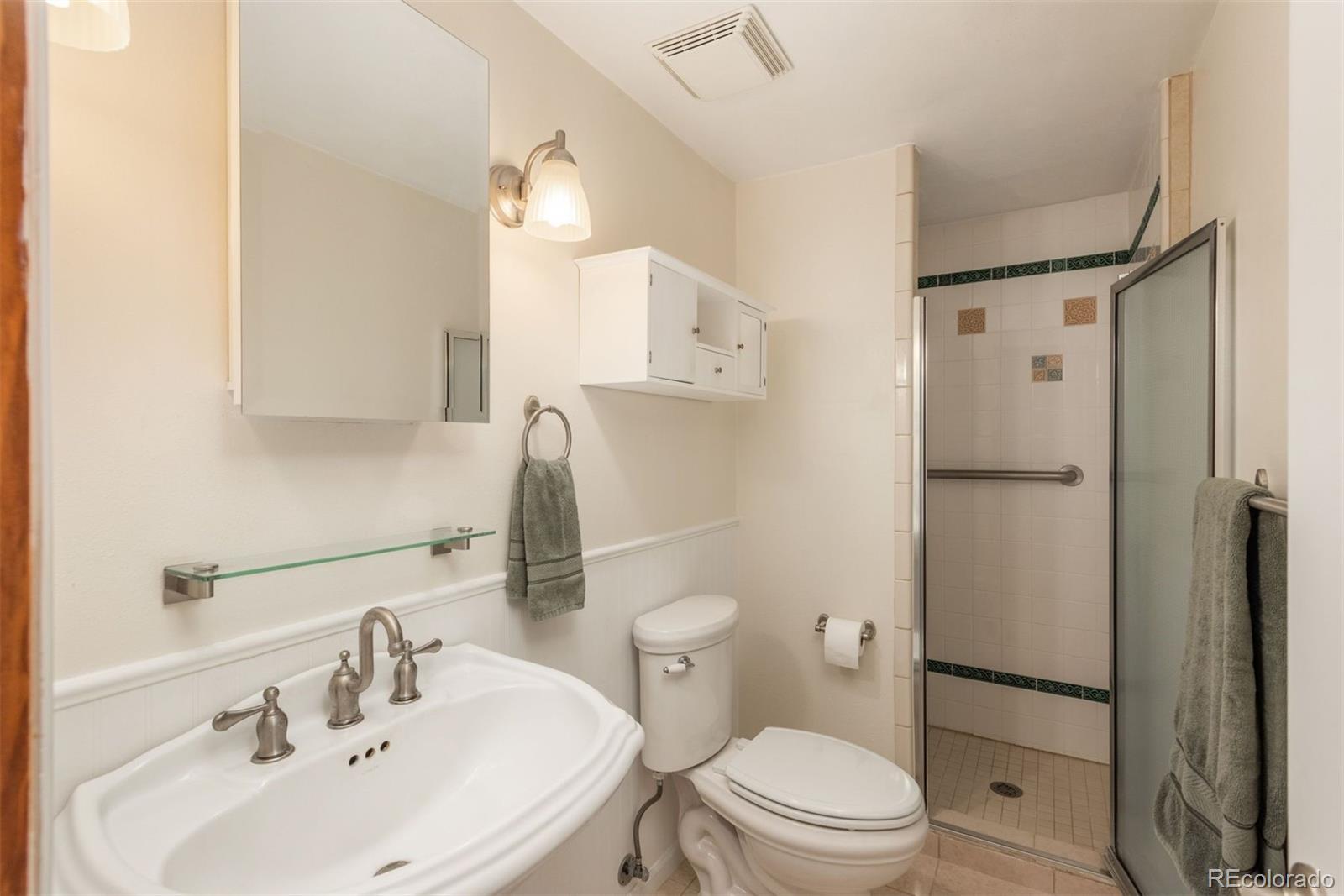 800 N Pearl Street Unit: 702