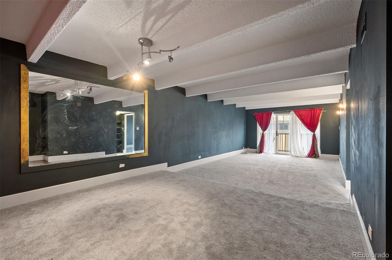 8060 E Girard Avenue Unit: 913
