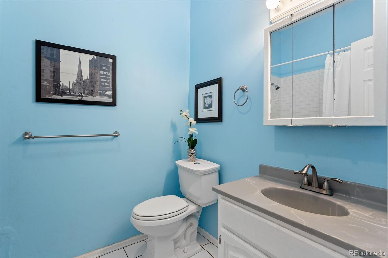 2539 N Lafayette Street