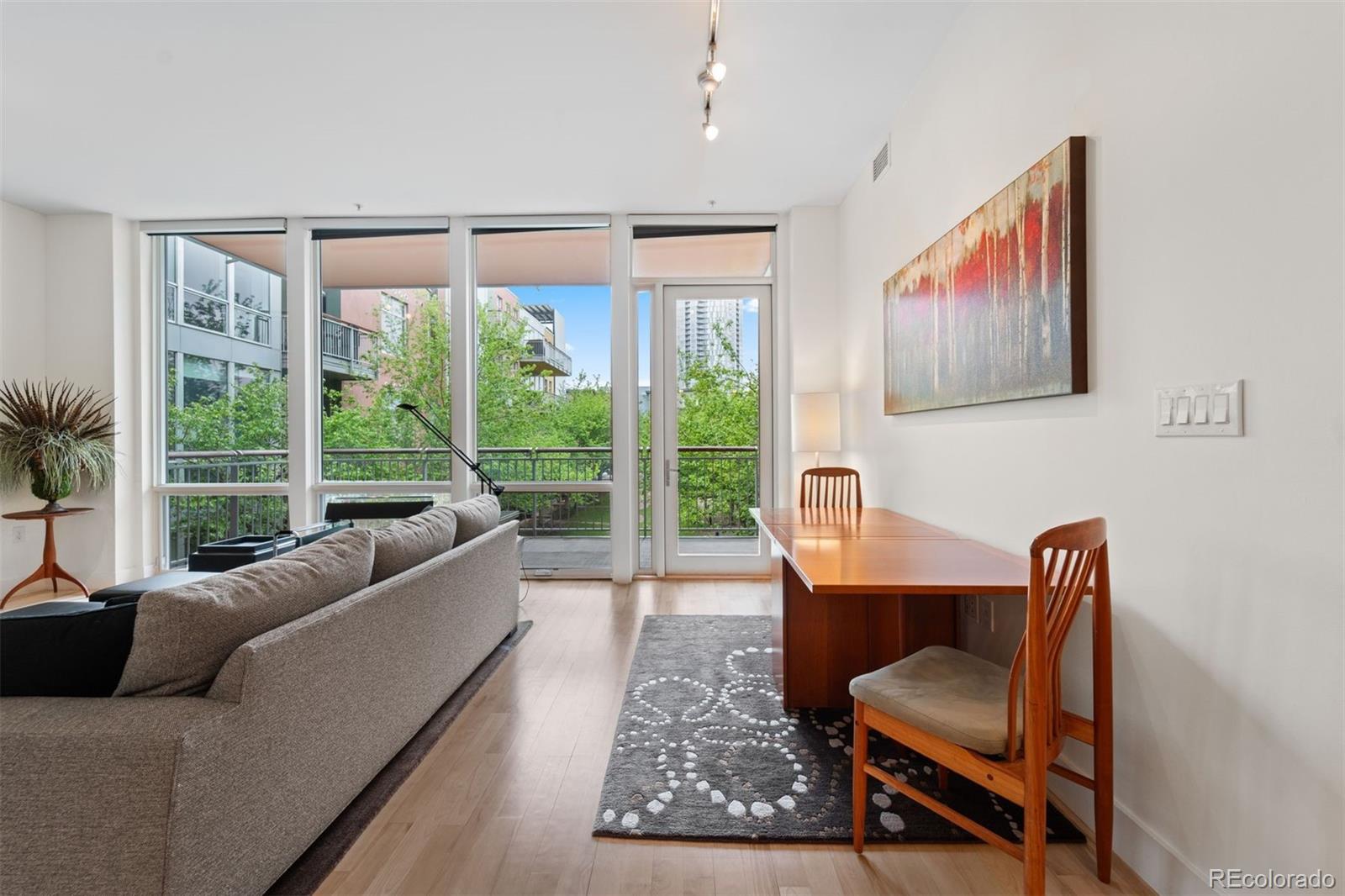 1401 Delgany Street Unit: 211