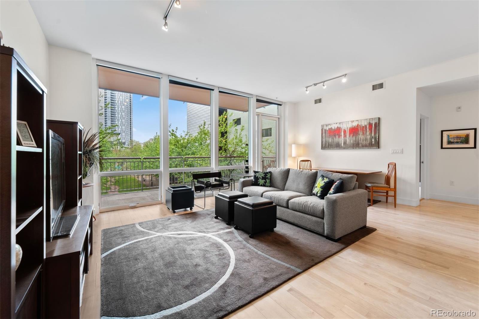 1401 Delgany Street Unit: 211