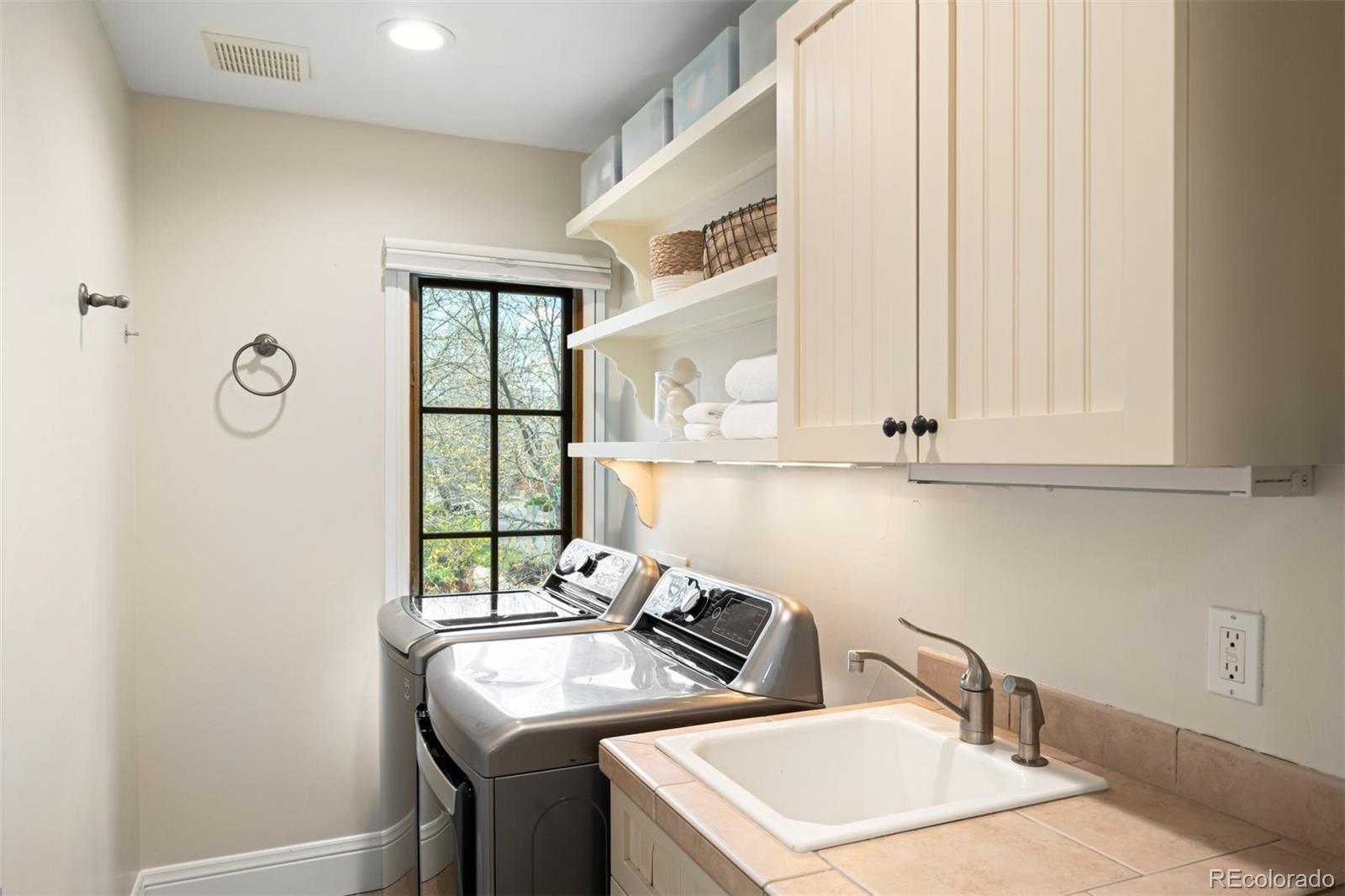 2400 S Columbine Street