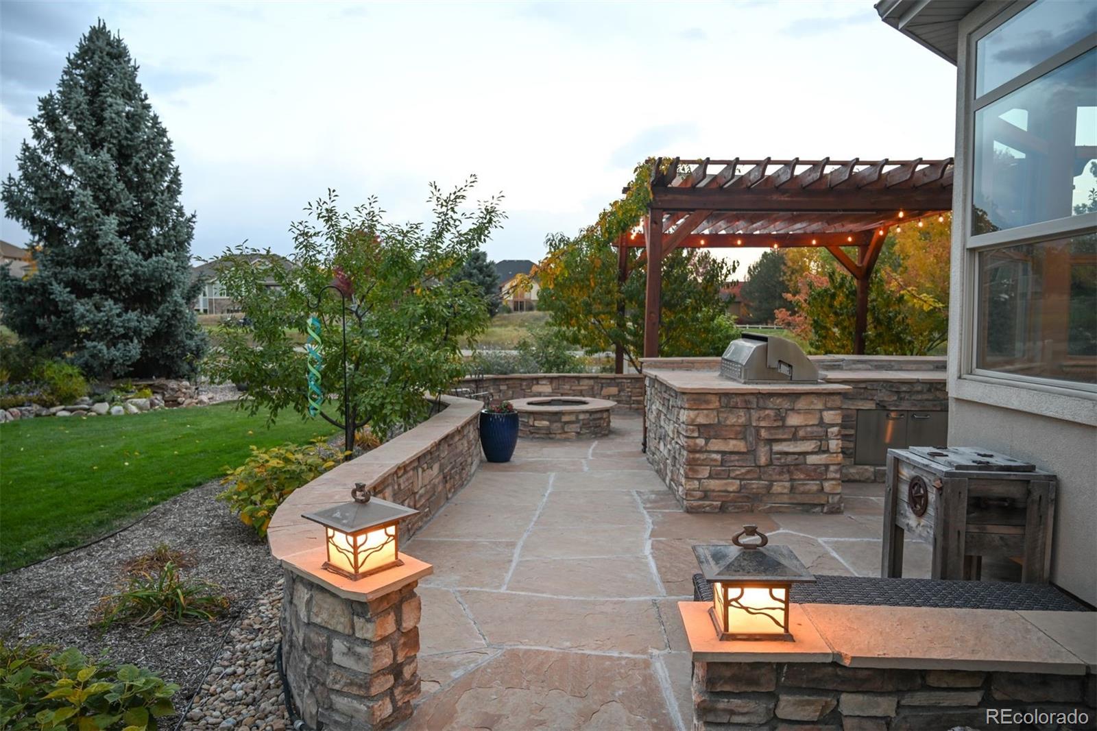 3815 Broadmoor Loop