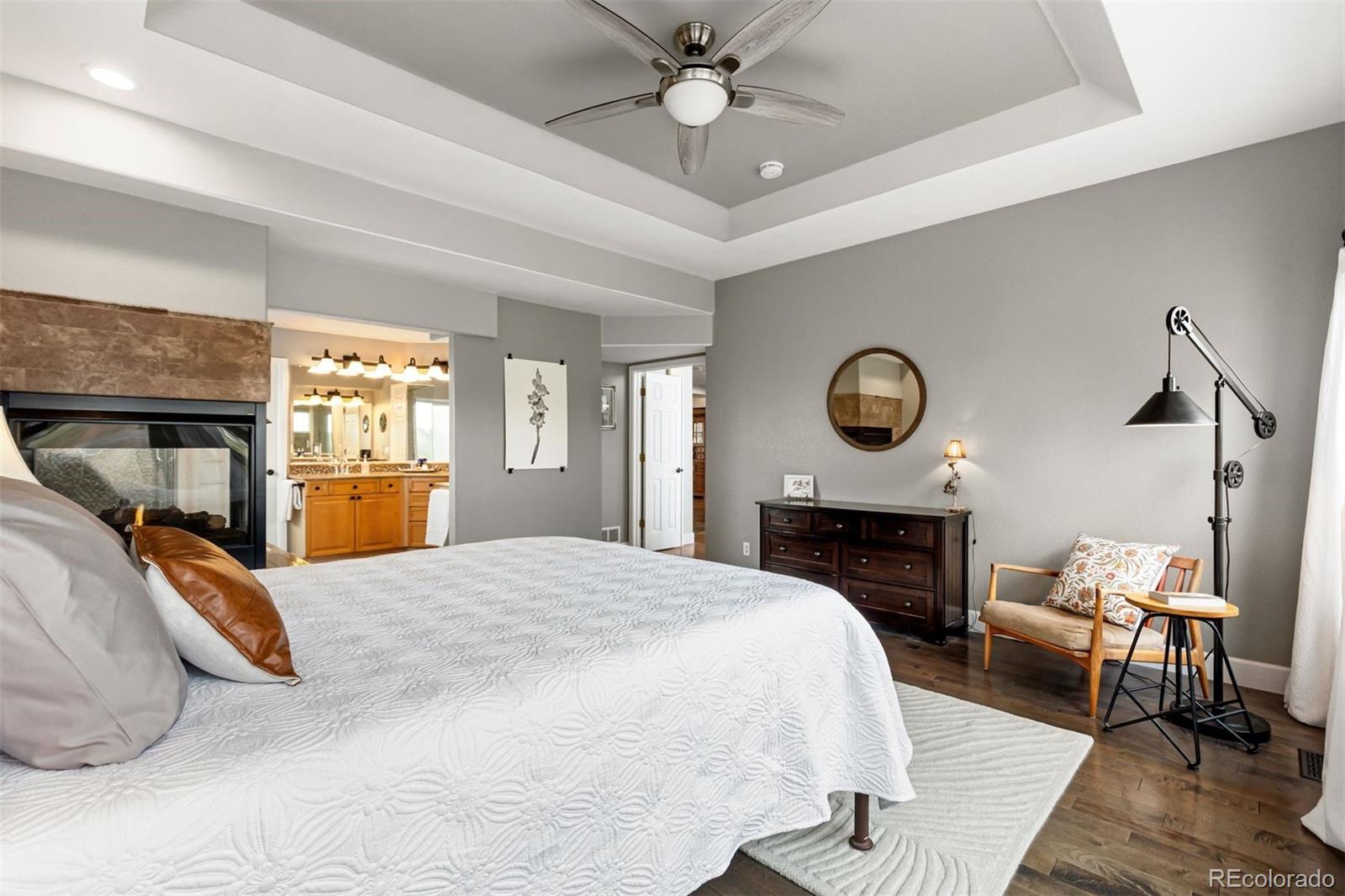 3815 Broadmoor Loop