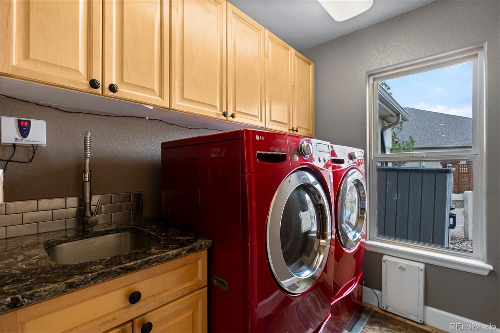 3815 Broadmoor Loop