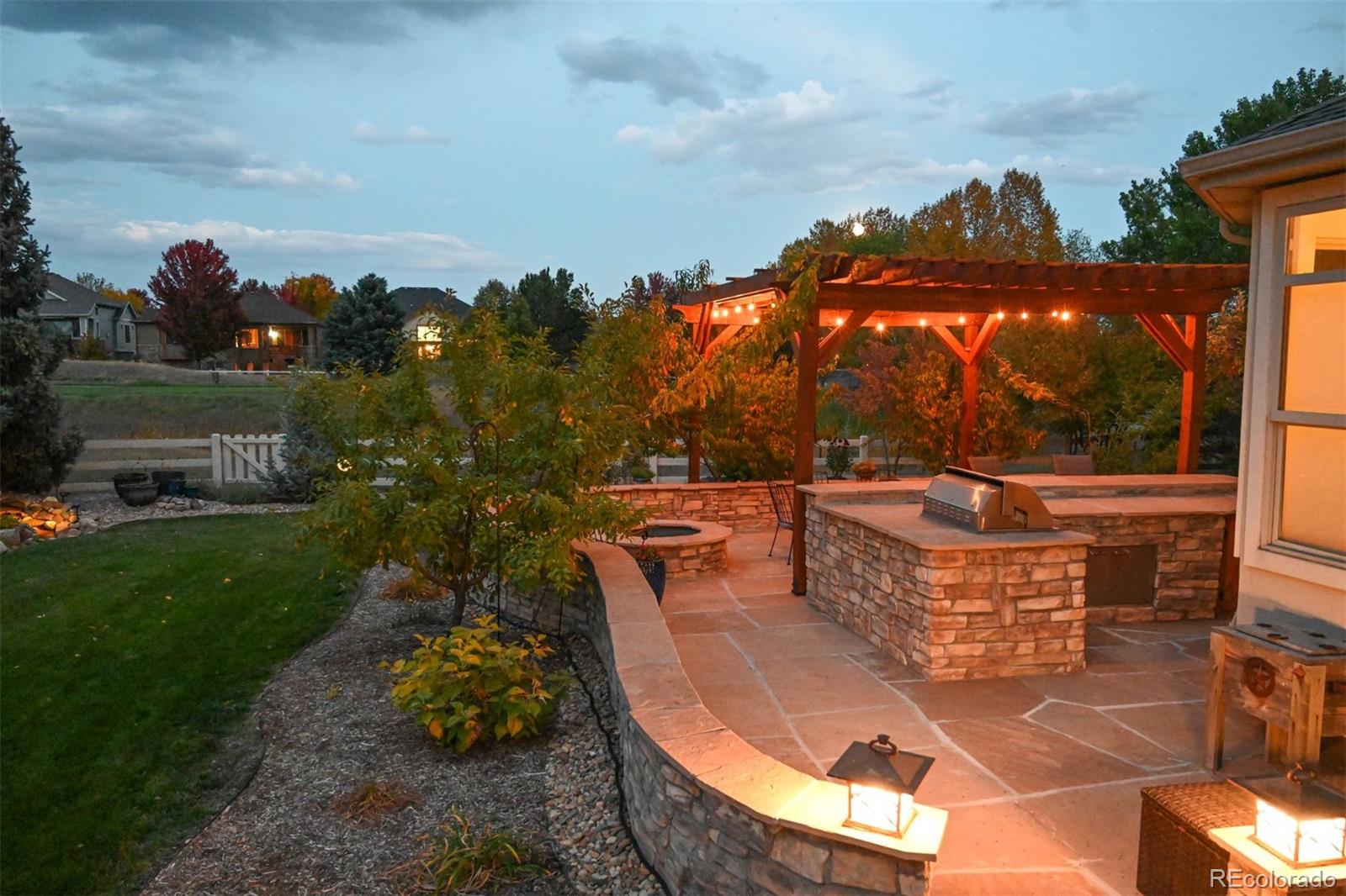 3815 Broadmoor Loop