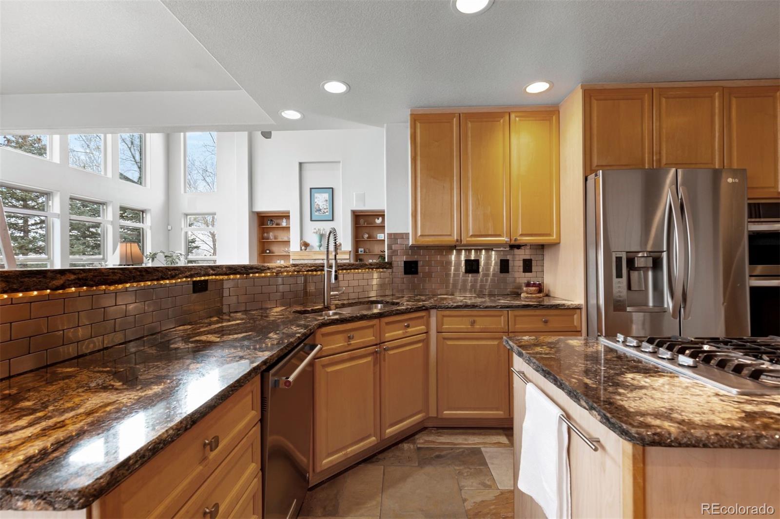 3815 Broadmoor Loop