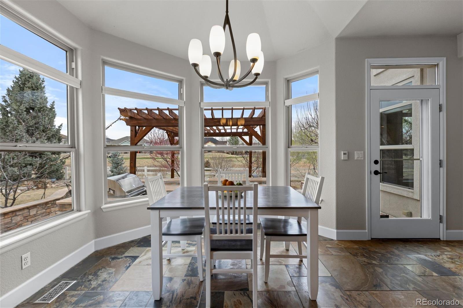 3815 Broadmoor Loop
