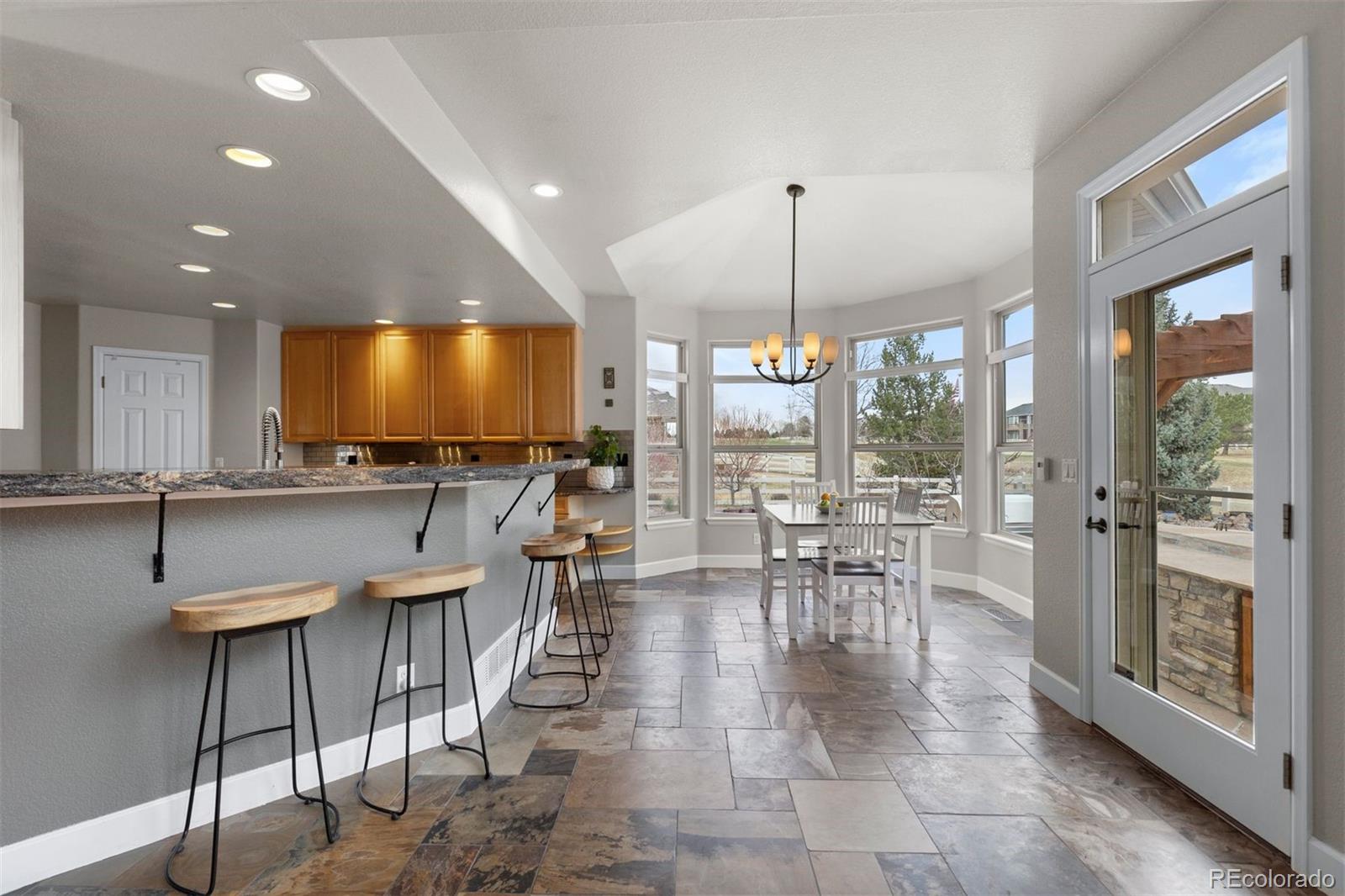 3815 Broadmoor Loop