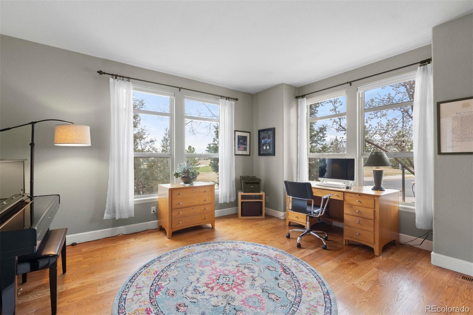 3815 Broadmoor Loop