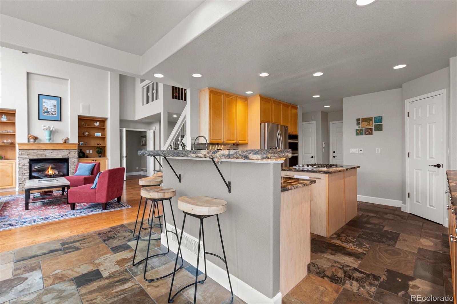 3815 Broadmoor Loop