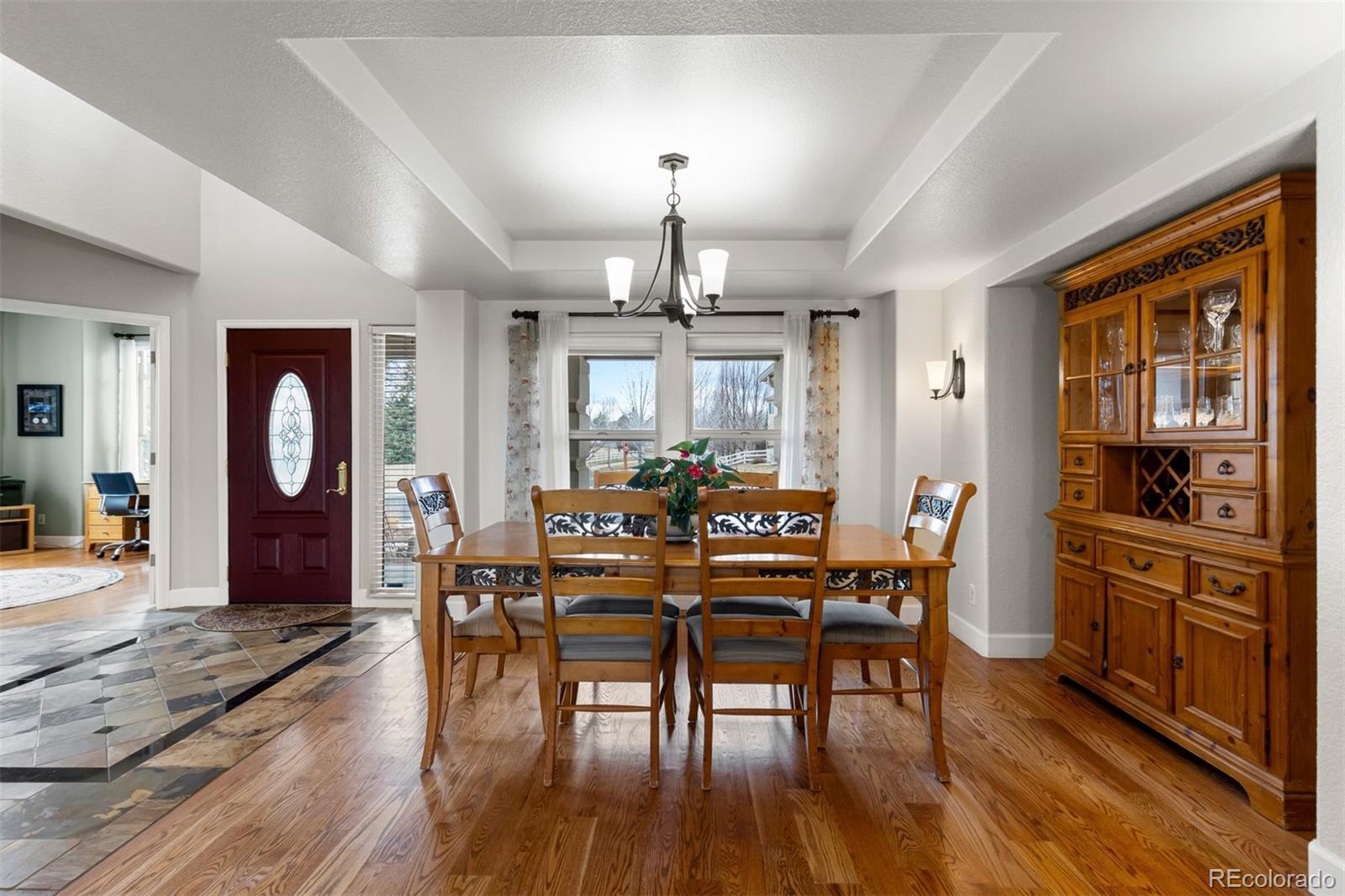 3815 Broadmoor Loop