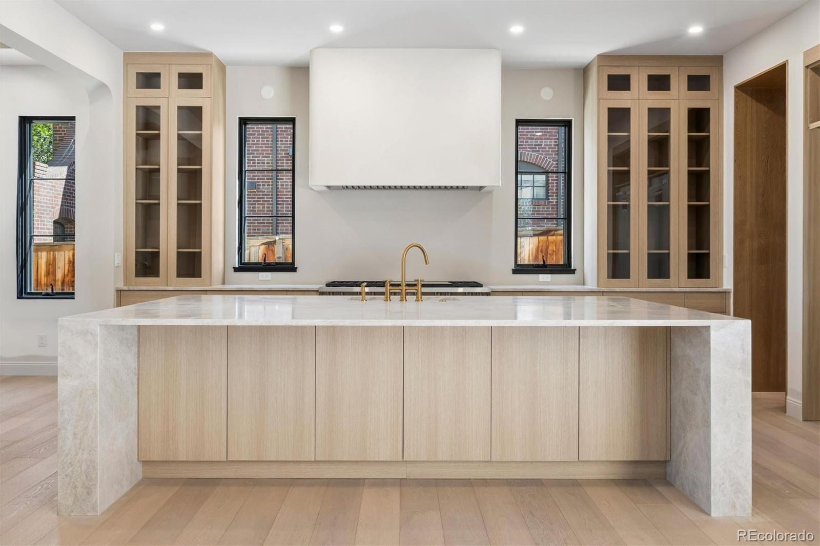 832 S Milwaukee Street