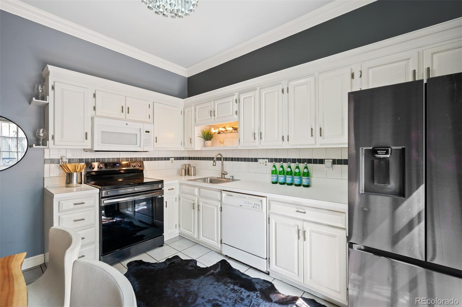 1130 N Lafayette Street Unit: 2
