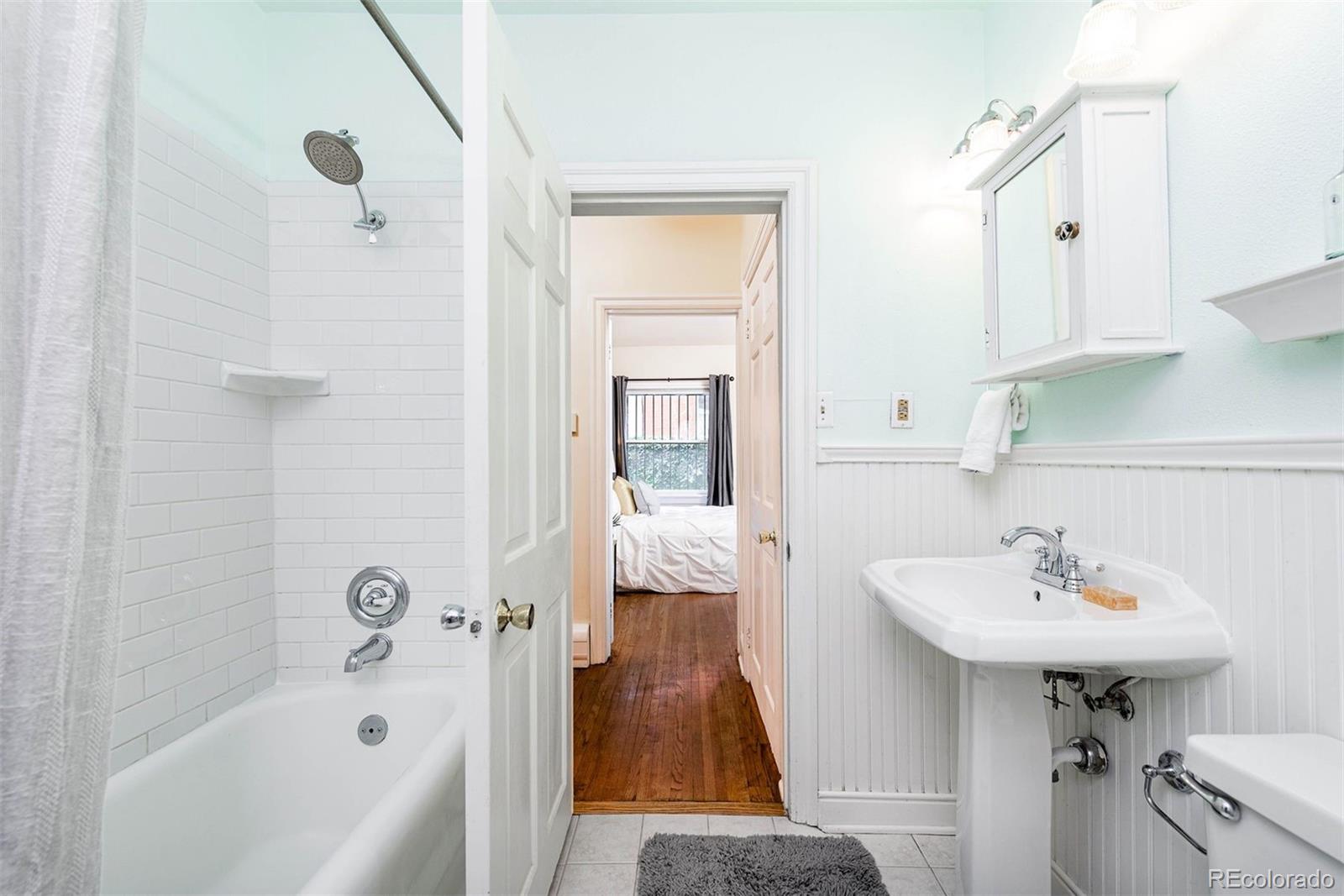 1130 N Lafayette Street Unit: 2