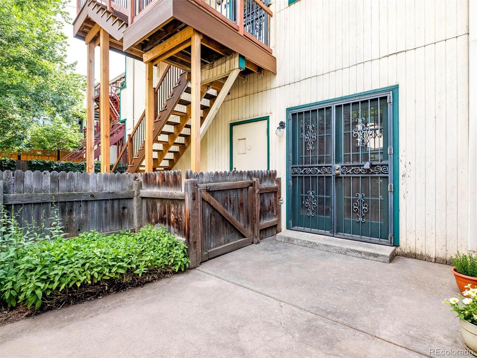 1130 N Lafayette Street Unit: 2