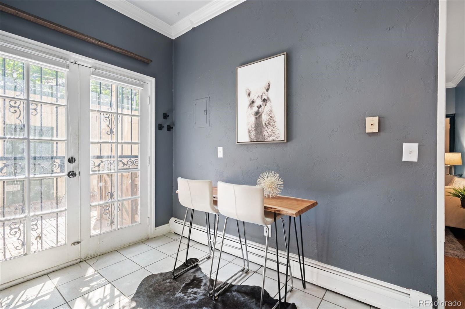 1130 N Lafayette Street Unit: 2