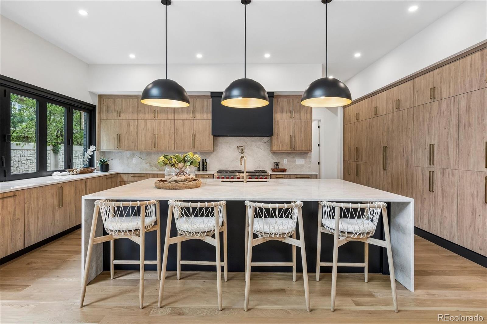 2821 E Cedar Avenue Unit: 12