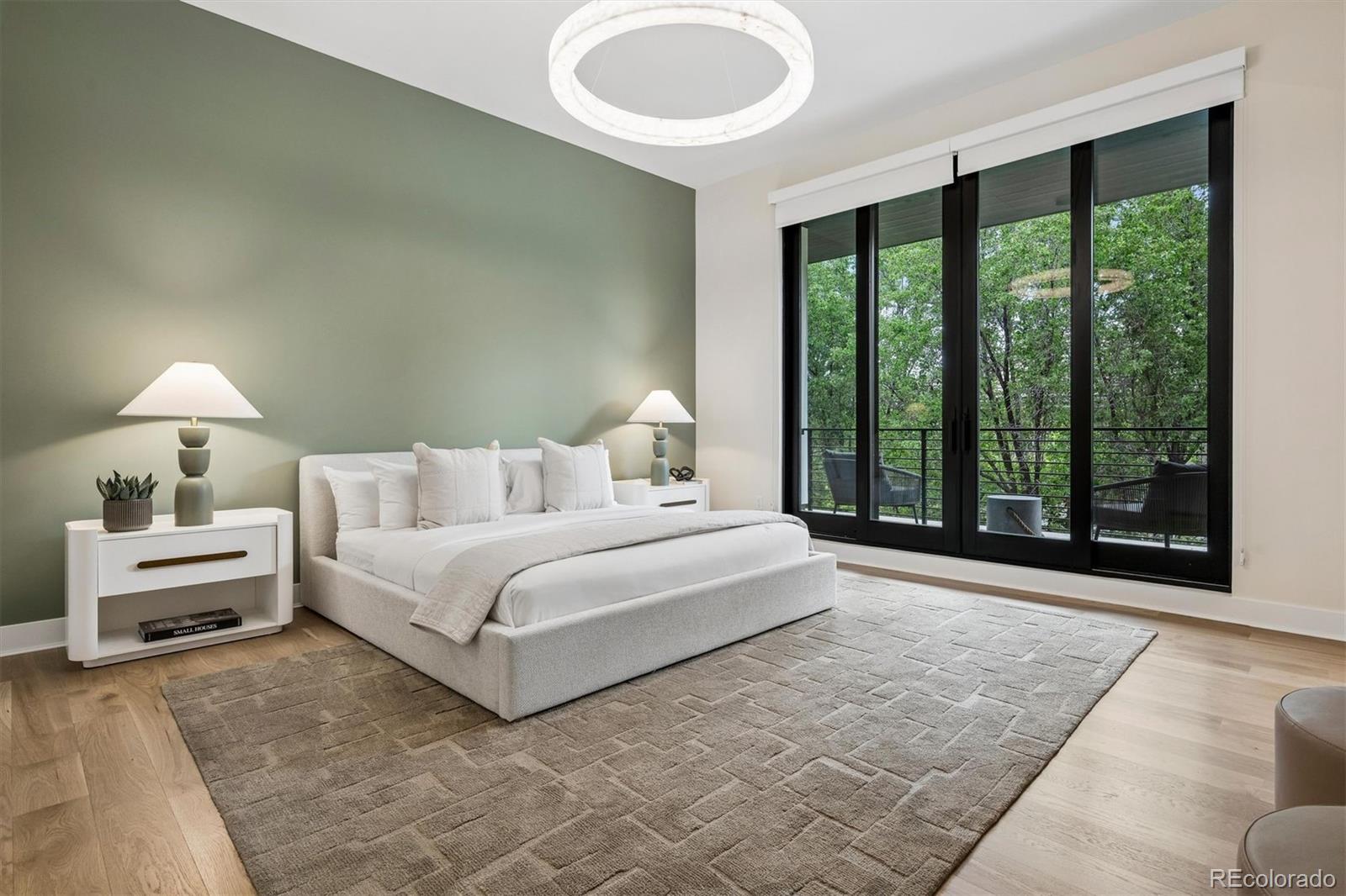 2821 E Cedar Avenue Unit: 12
