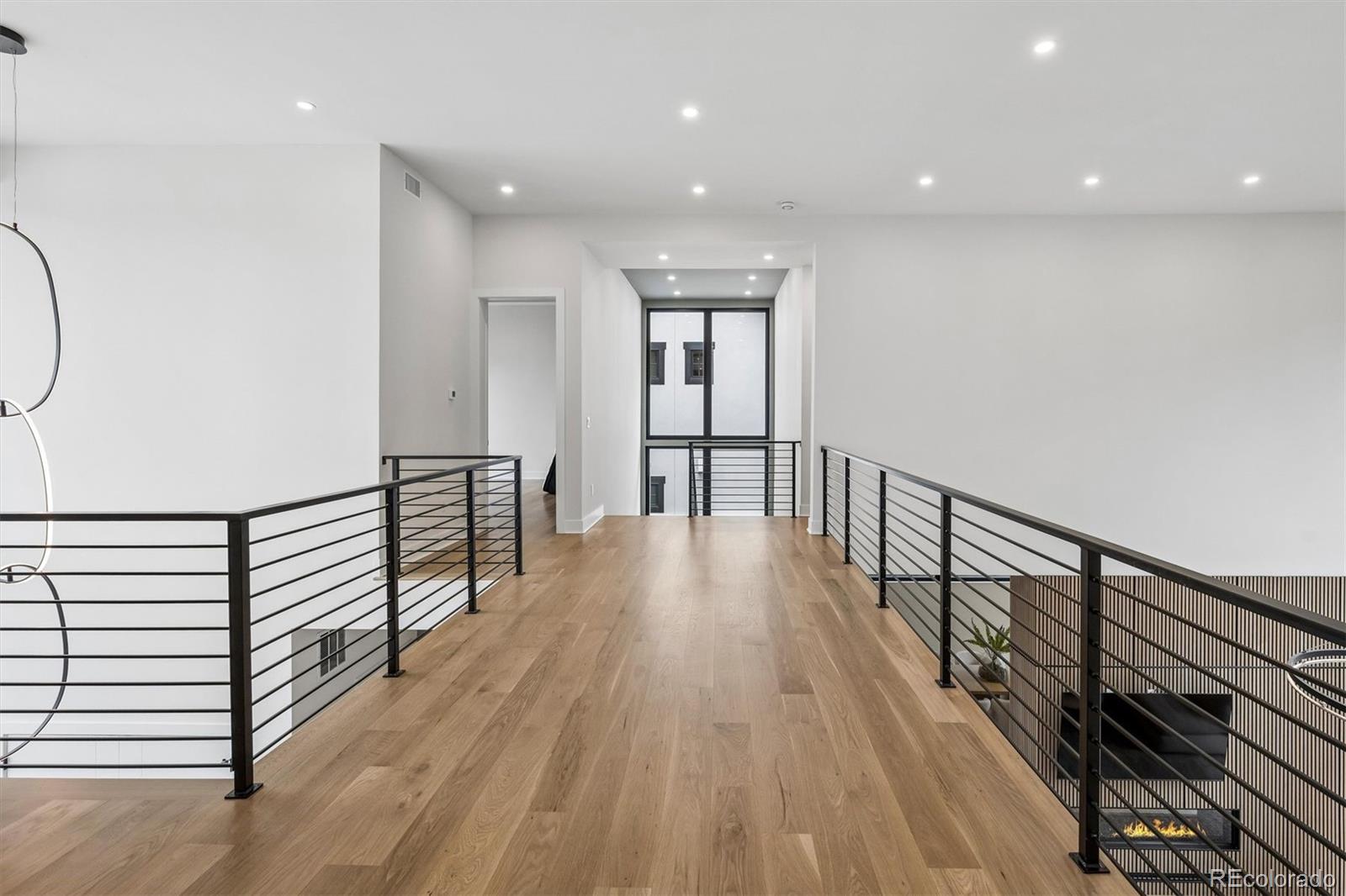 2821 E Cedar Avenue Unit: 12