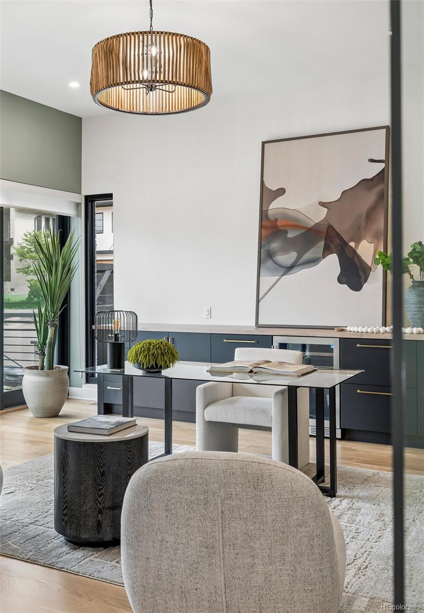 2821 E Cedar Avenue Unit: 12