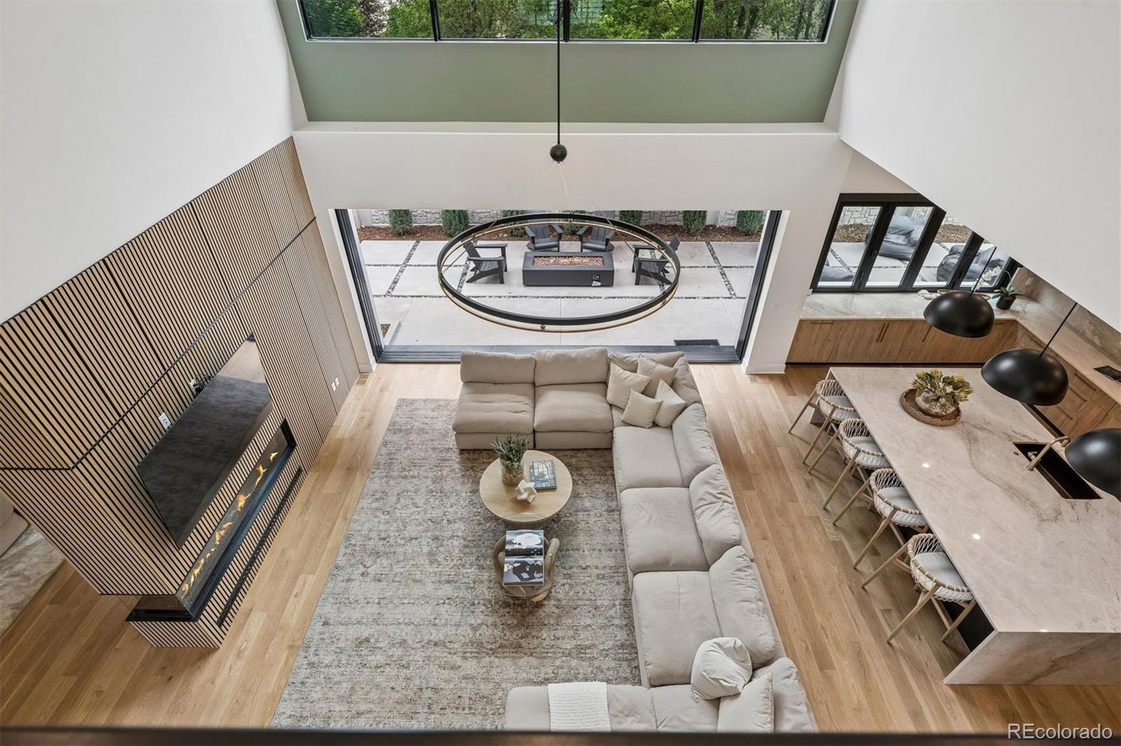 2821 E Cedar Avenue Unit: 12