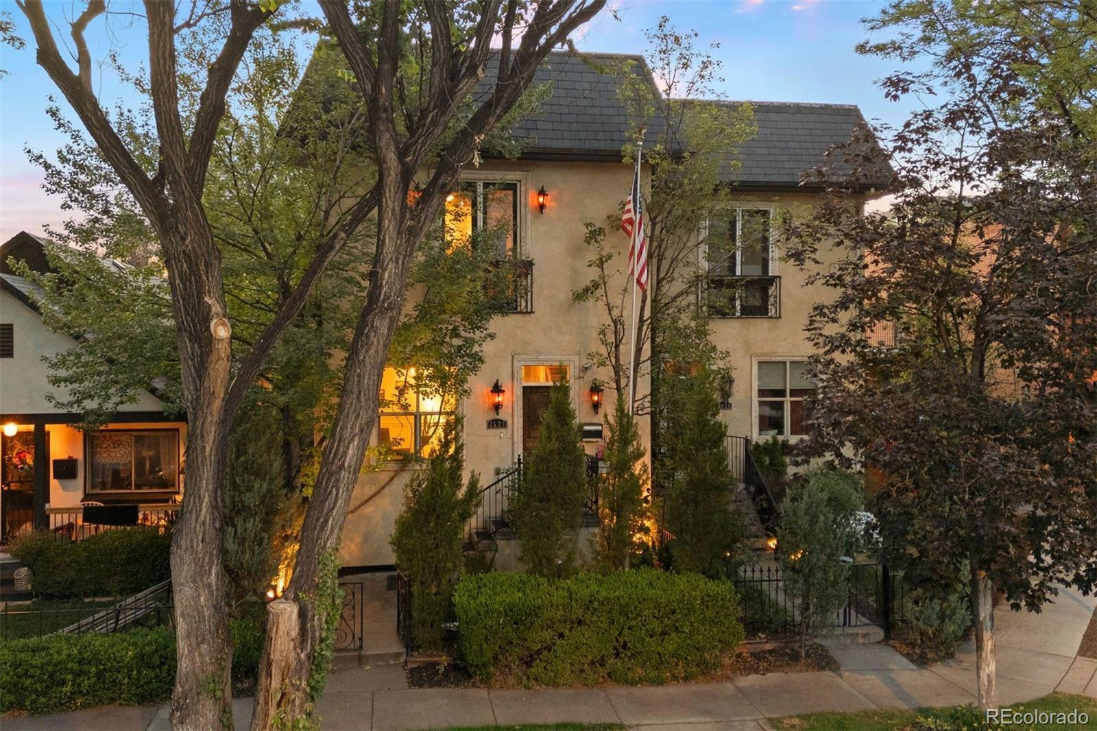 2527 Tremont Place