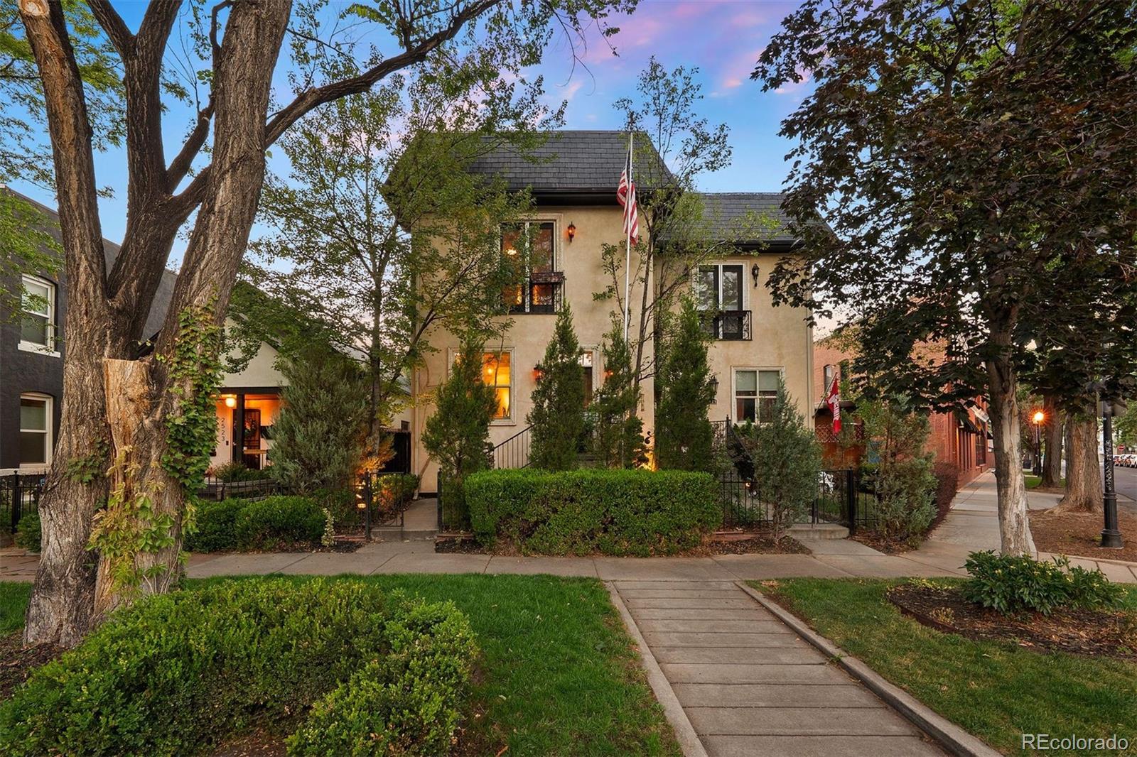 2527 Tremont Place