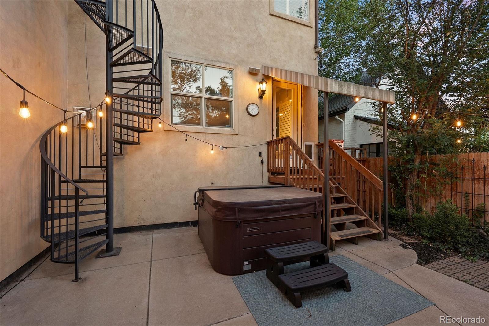 2527 Tremont Place