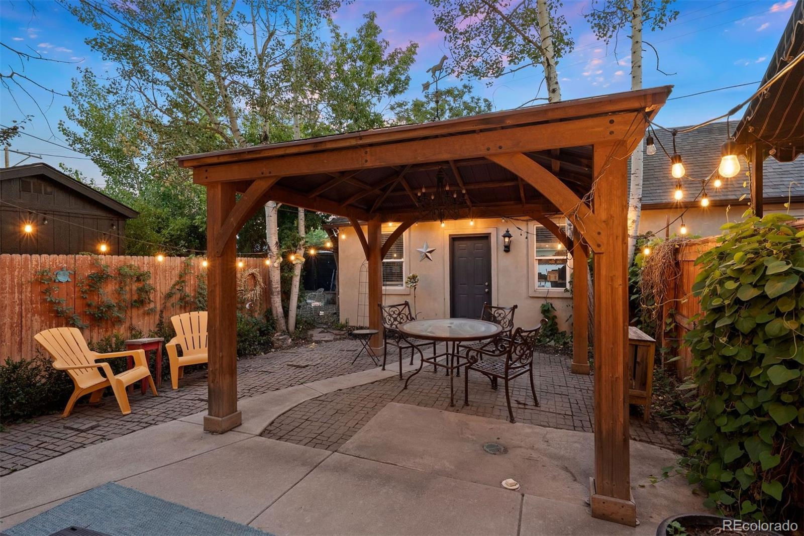 2527 Tremont Place