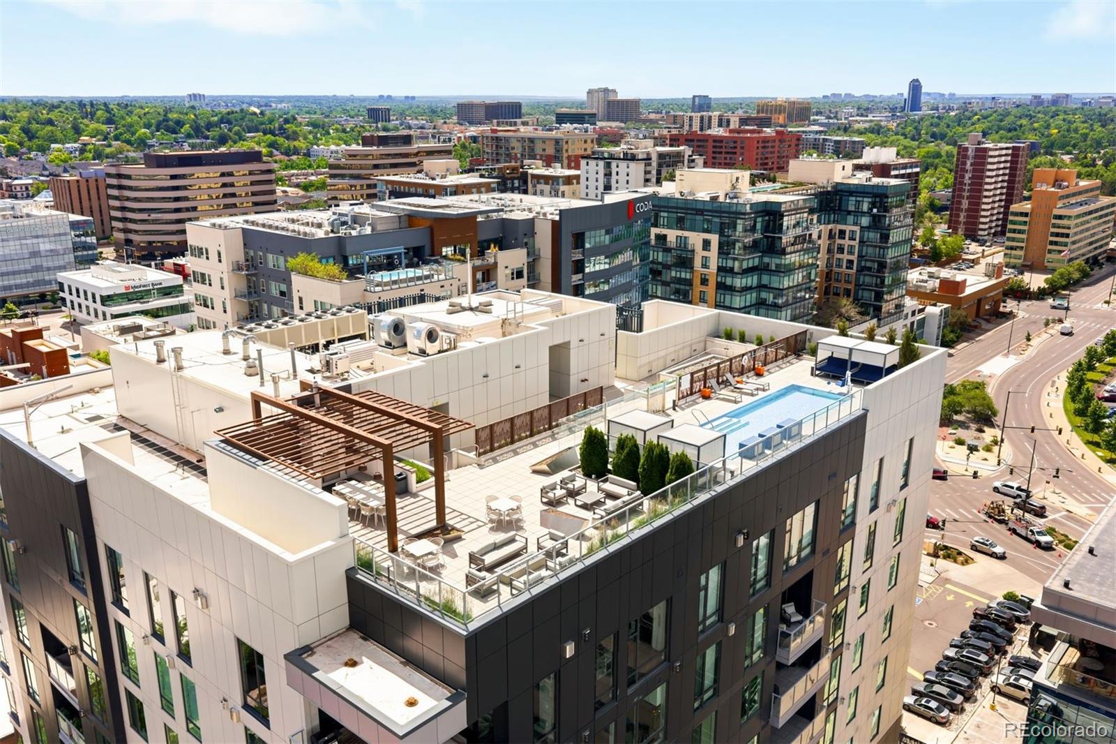 155 Steele Street Unit: 1017