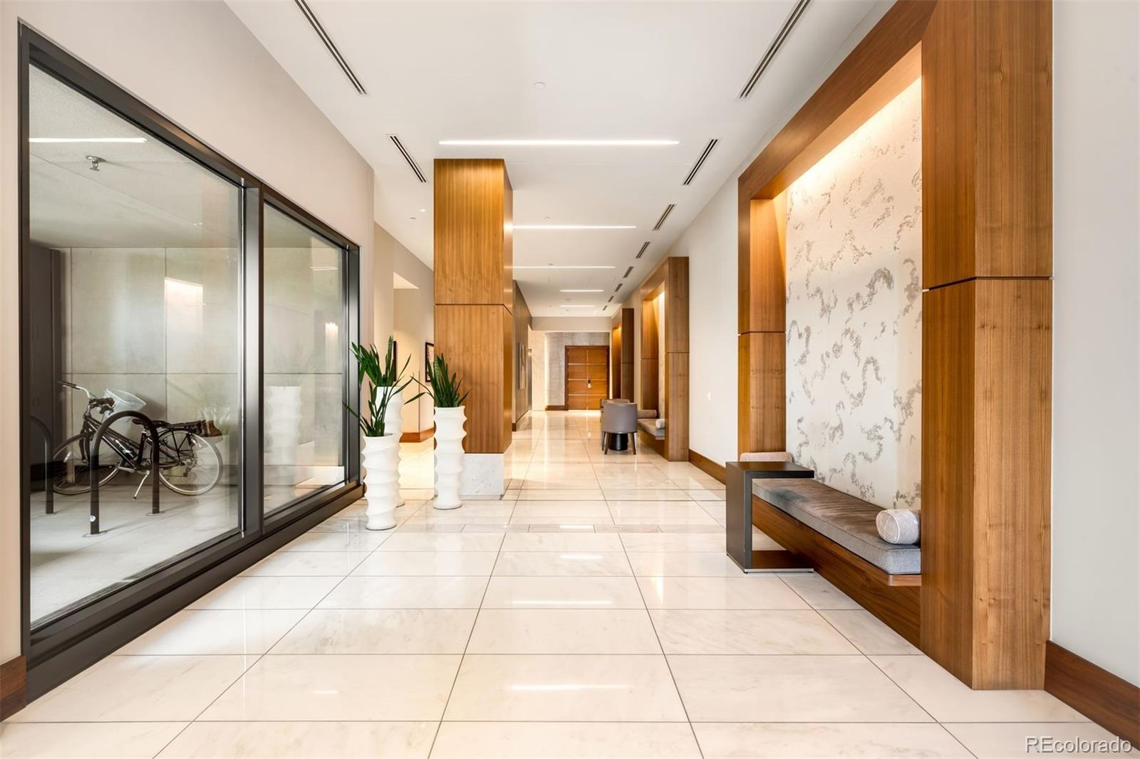 155 Steele Street Unit: 1017