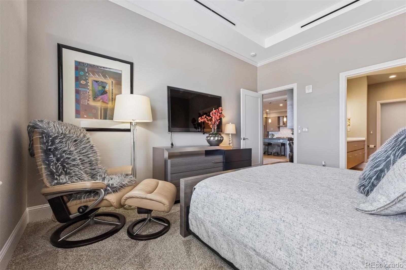 7600 Landmark Way Unit: 906-2