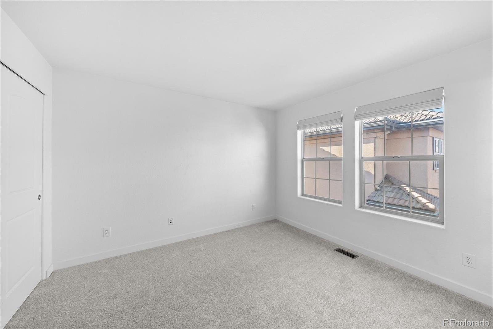 2274 Valentia Street