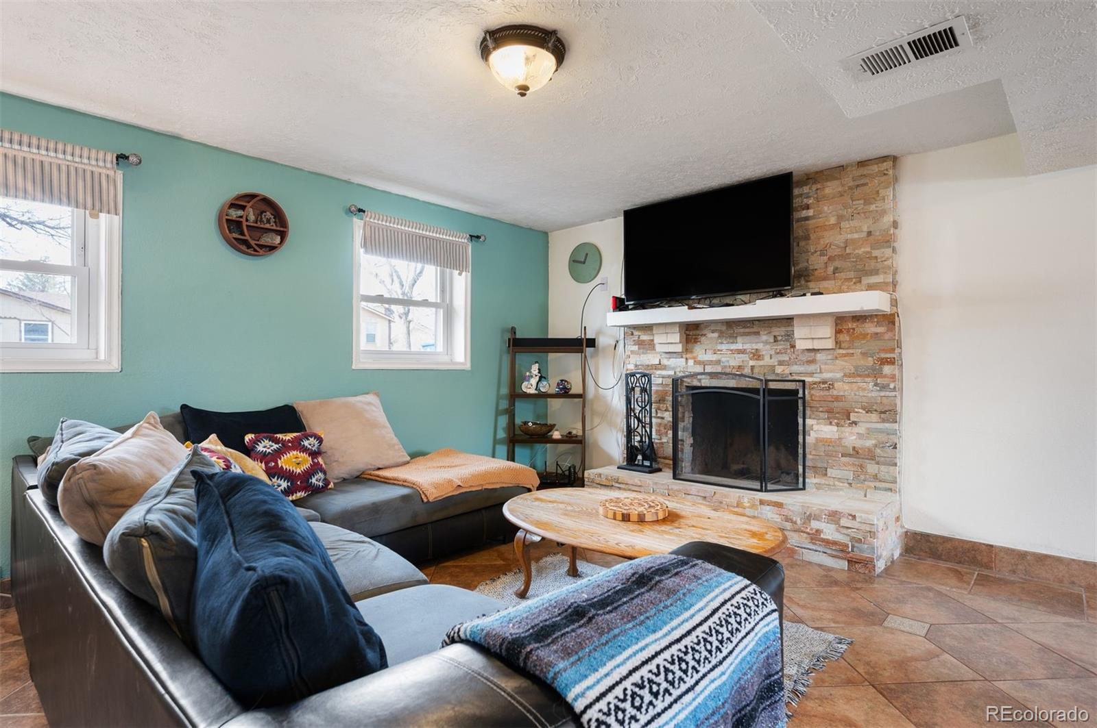 1052 Lewiston Street