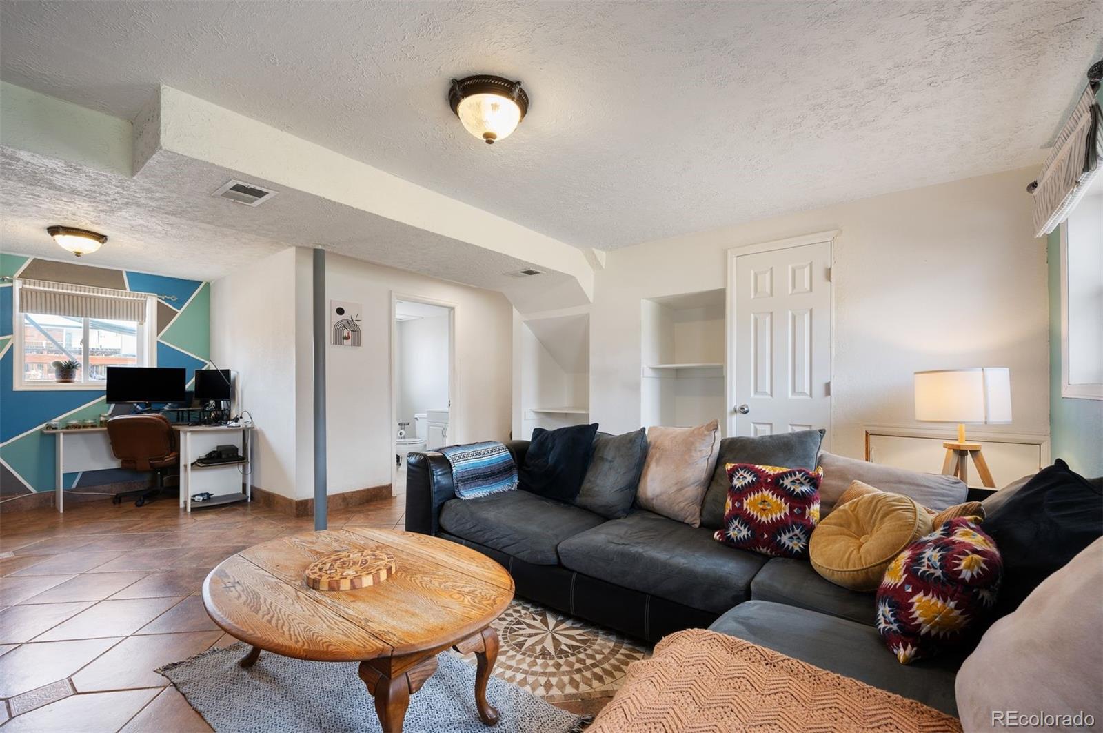 1052 Lewiston Street