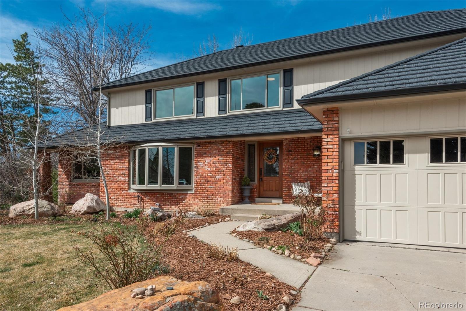 9502 E Lake Circle