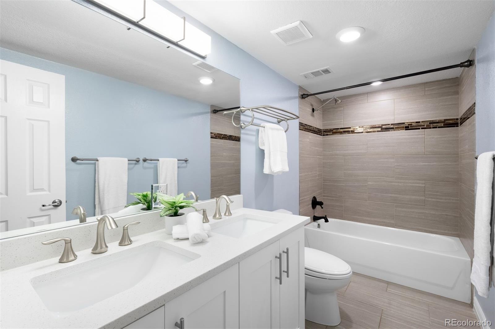 7201 S Sheridan Court