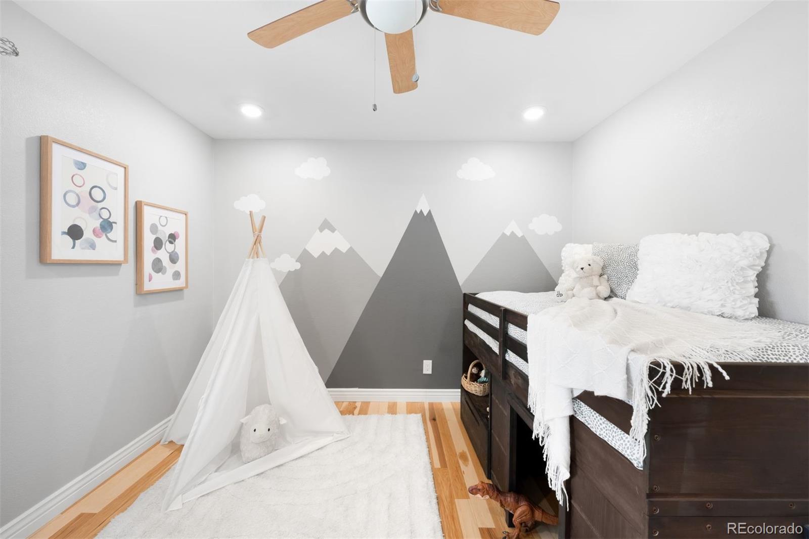 7201 S Sheridan Court