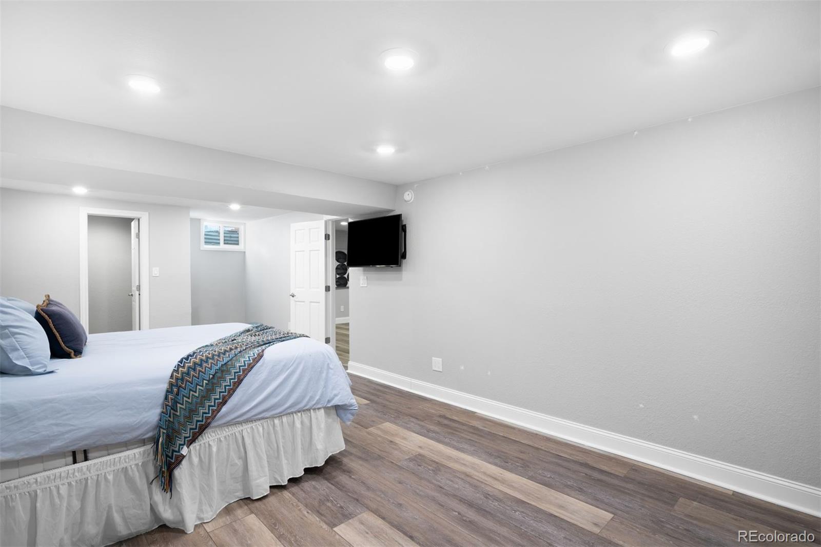 7201 S Sheridan Court