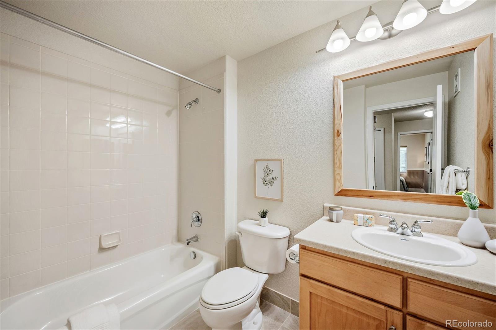 239 Quebec Street Unit: E