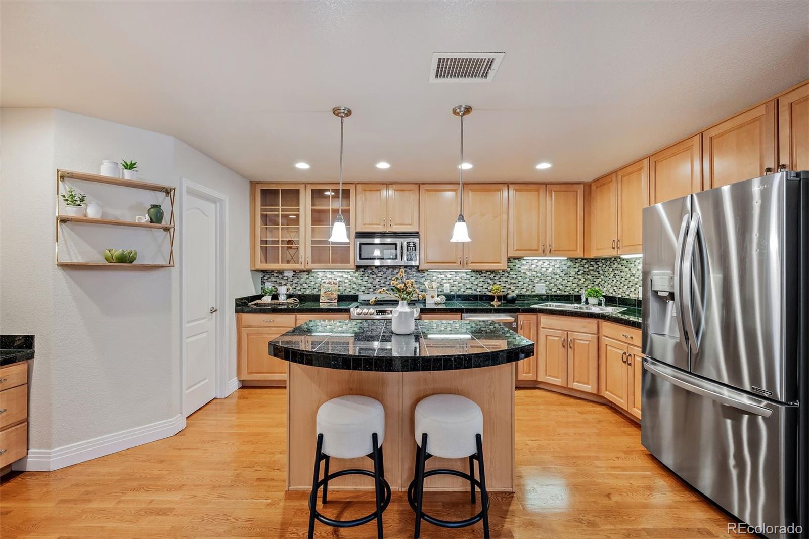 239 Quebec Street Unit: E