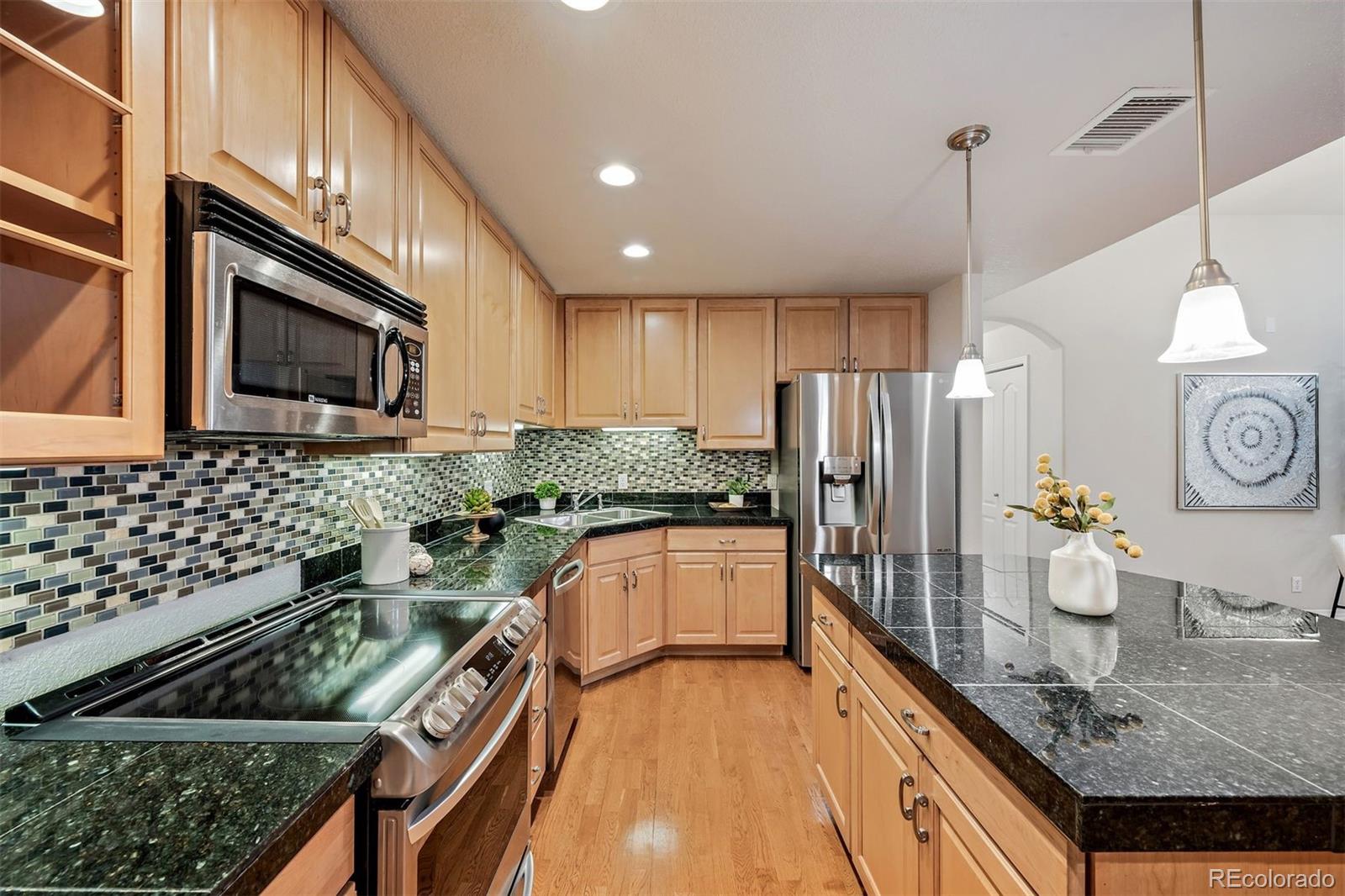 239 Quebec Street Unit: E