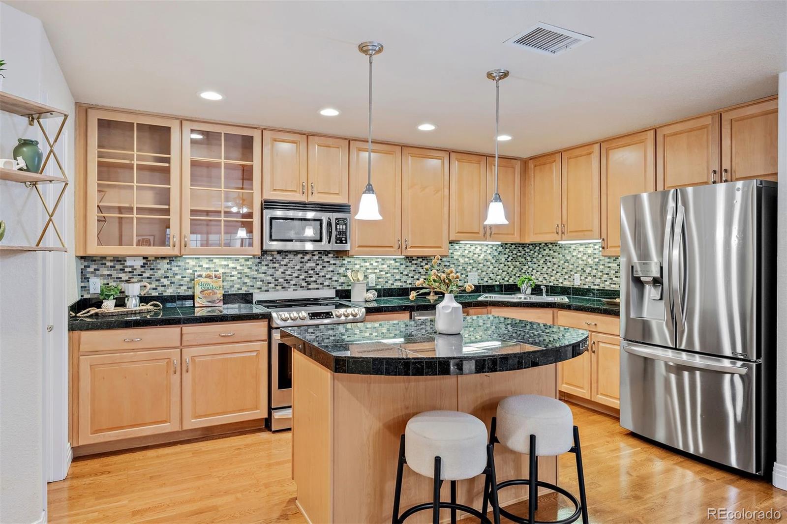 239 Quebec Street Unit: E