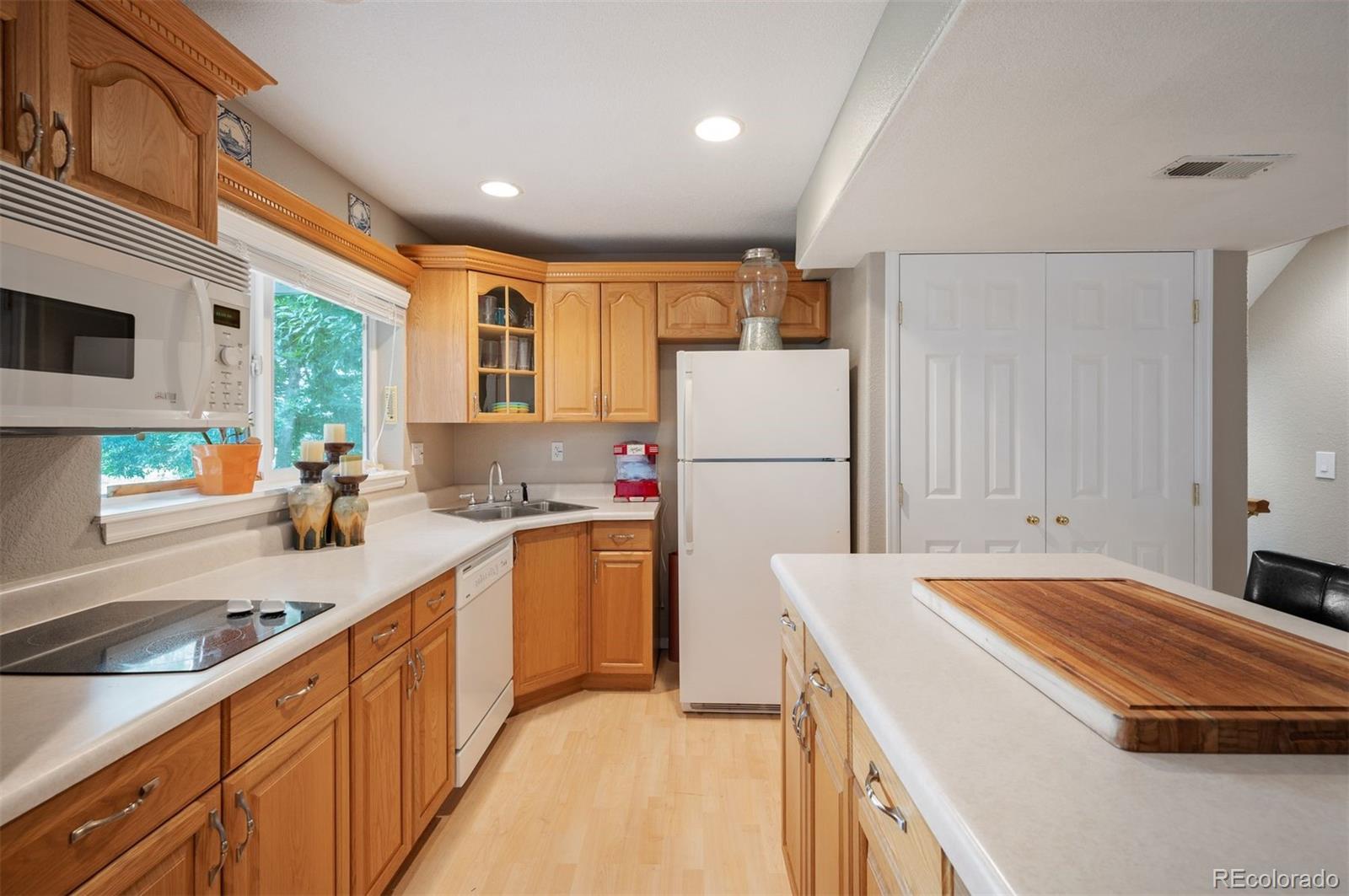 9024 Sanderling Way