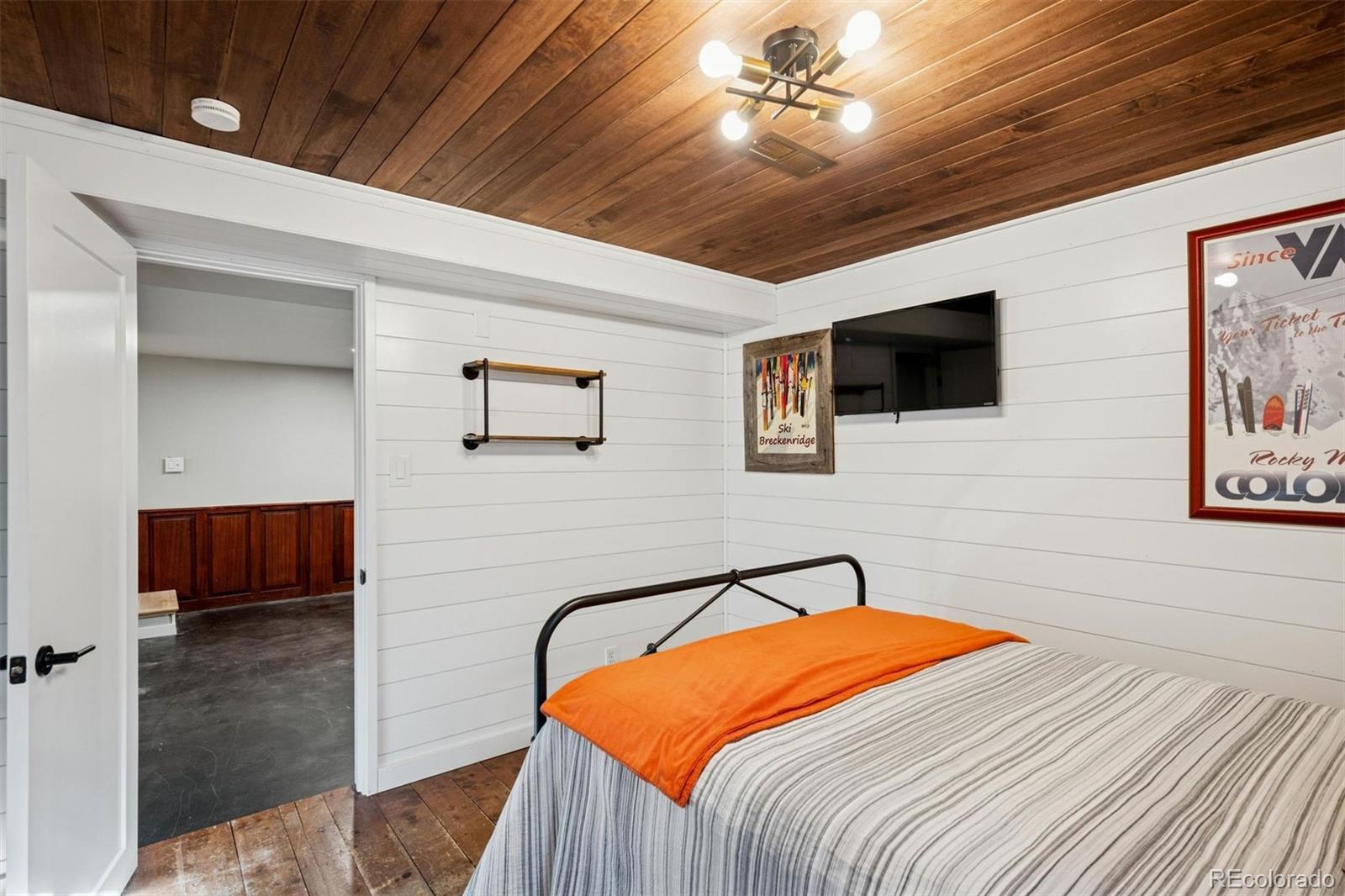 6600 W Virginia Avenue