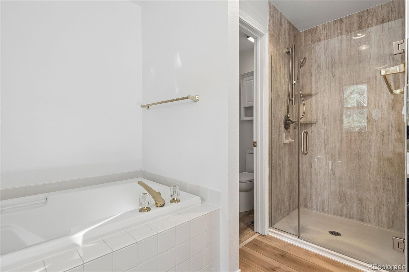 1655 S Syracuse Street