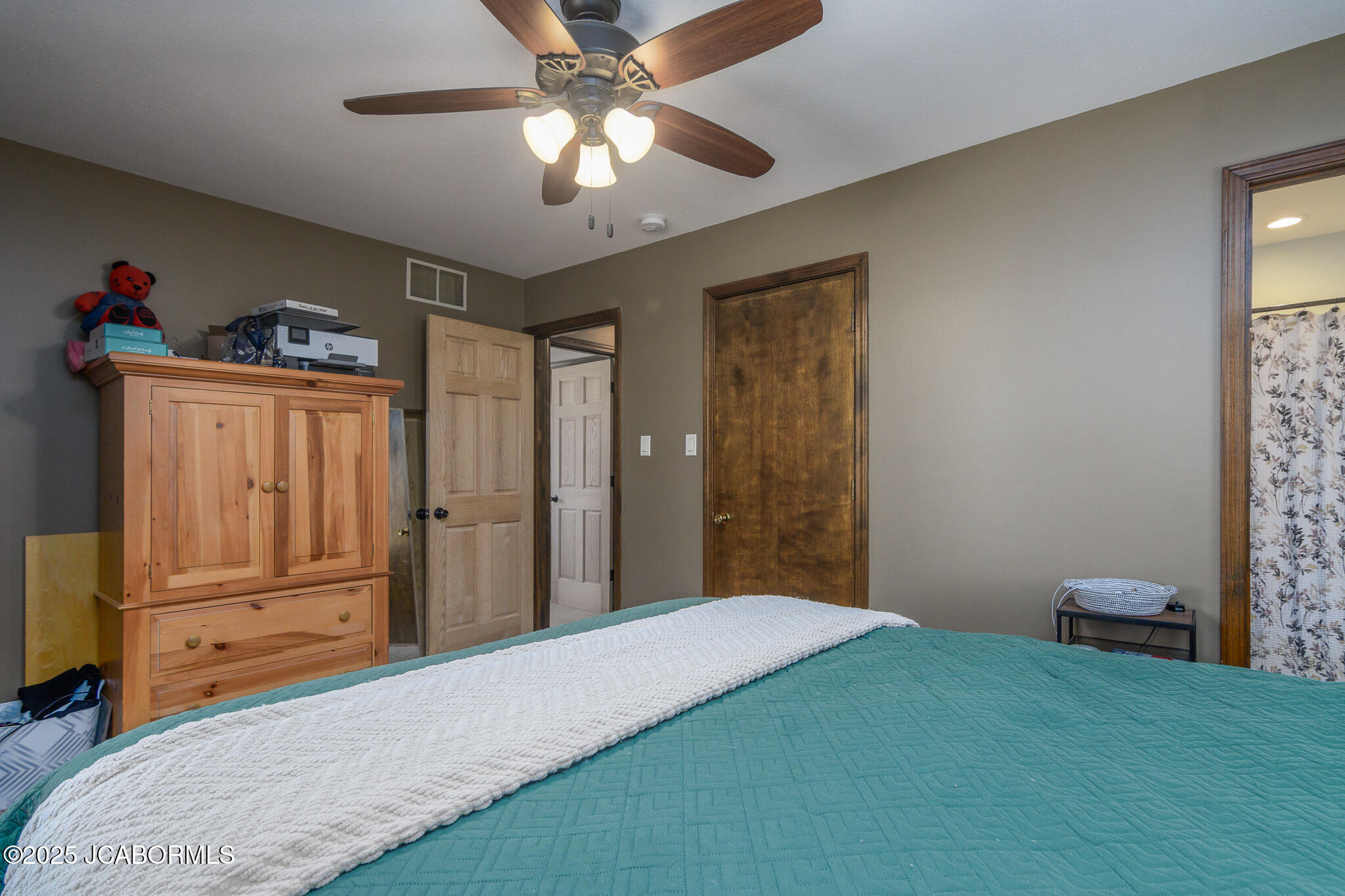 2418 SCENIC DRIVE
